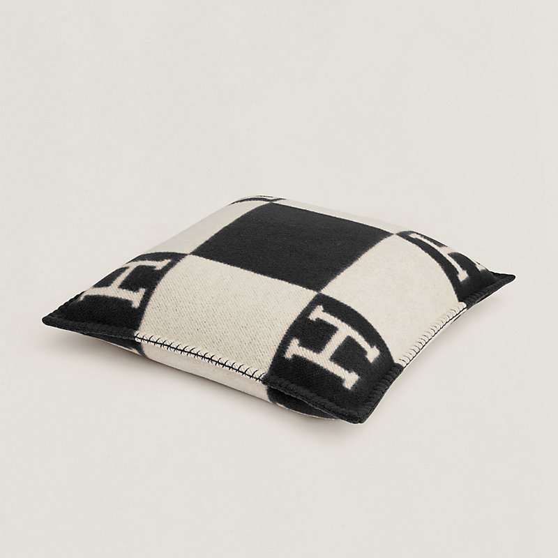 HERMES クッション《アヴァロン》 PM